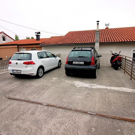Apartment Leana เซลเซ ภายนอก รูปภาพ